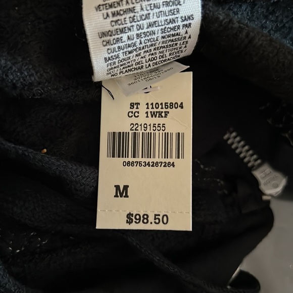 VS Pink Black Set with Sequins 🌹🌹 - Picture 11 of 13